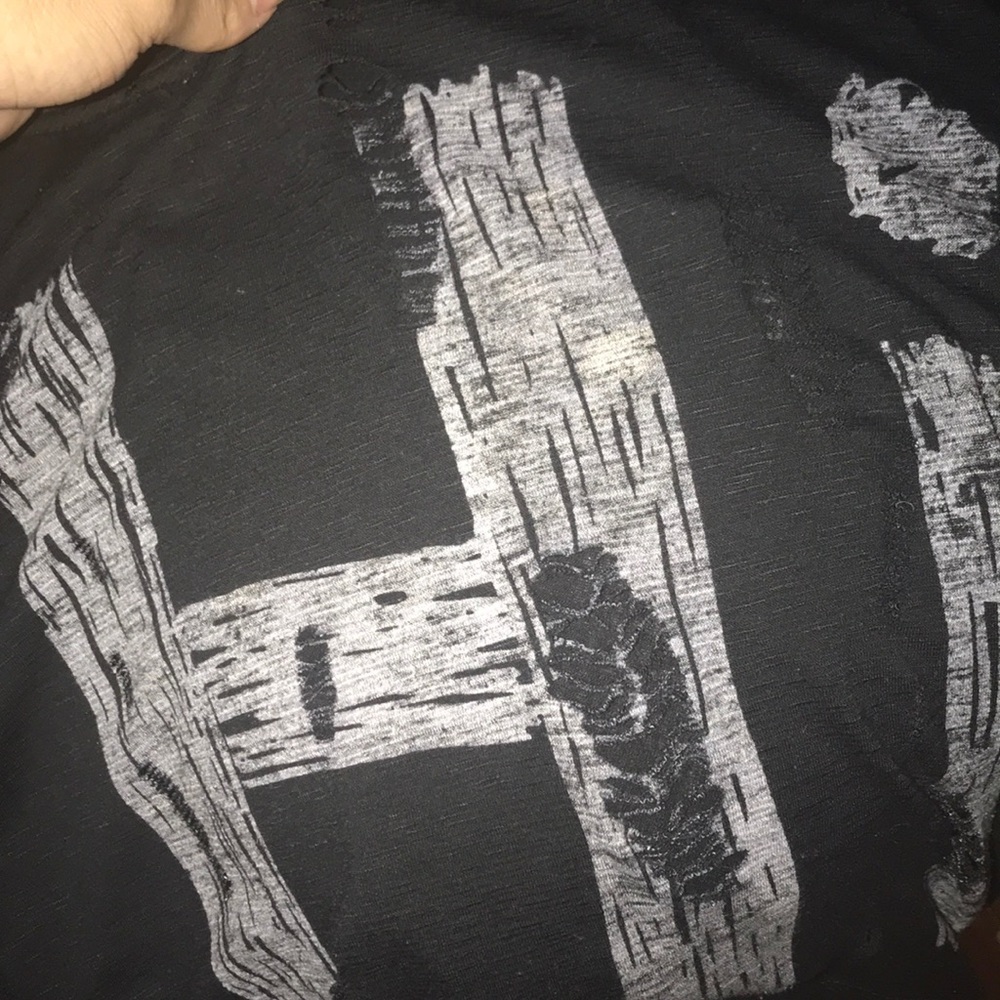Shirt - Picture 3 of 4